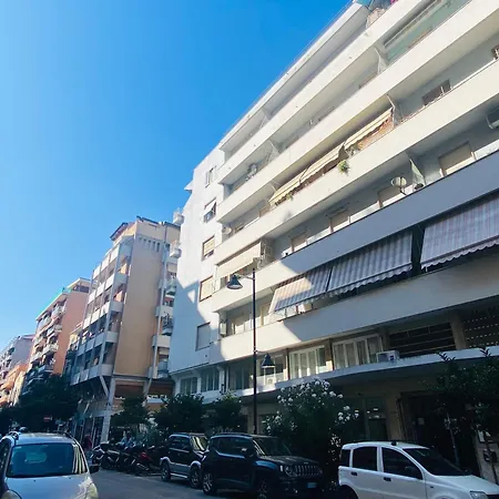 Apartment Casa Incentro A 300 Mt Dal Mare